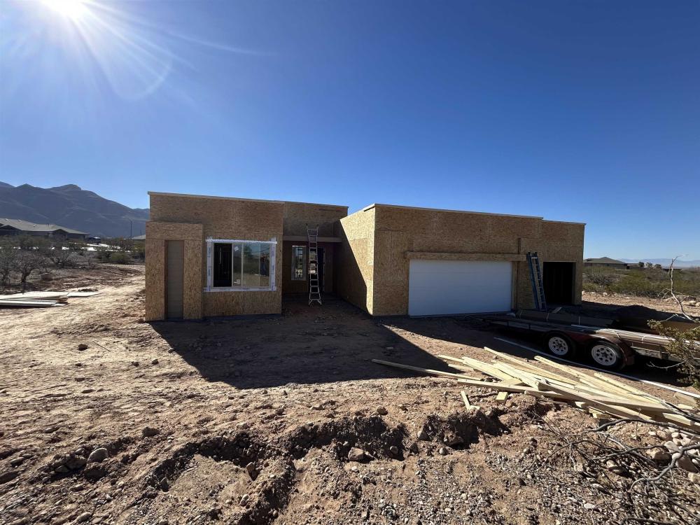Currently Displayed Property Photo
