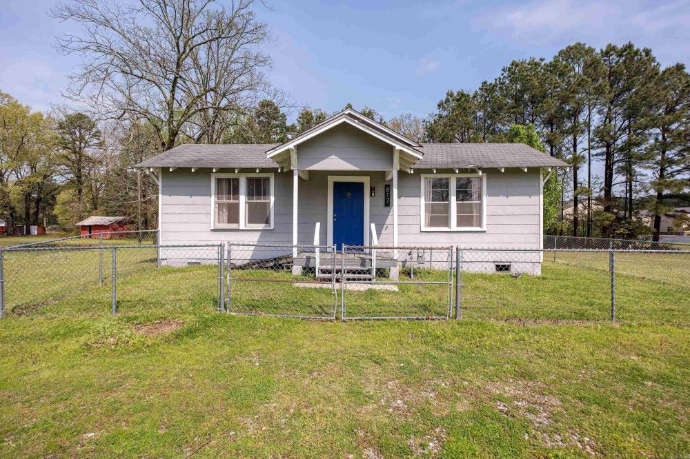 Currently Displayed Property Photo