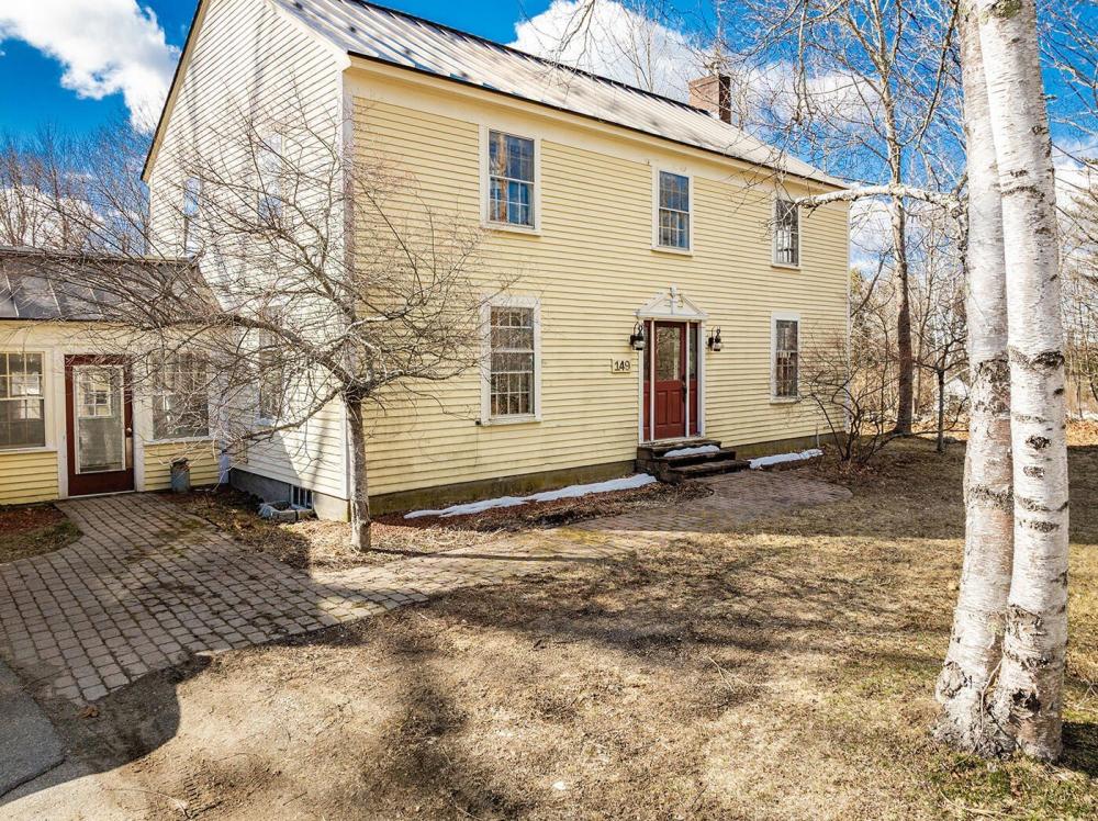 Currently Displayed Property Photo