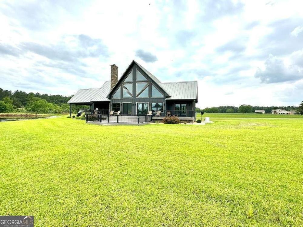 Currently Displayed Property Photo