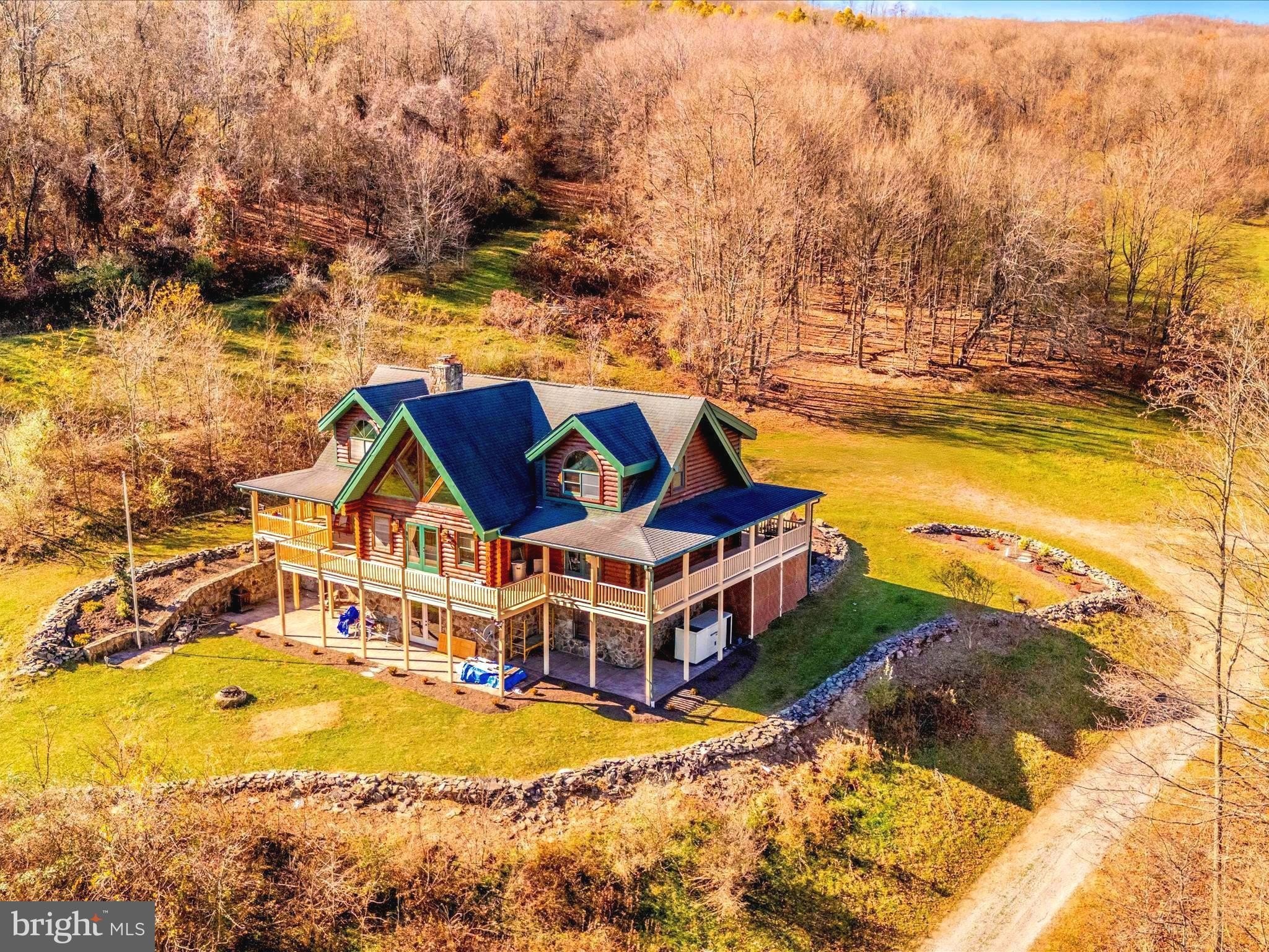 Currently Displayed Property Photo