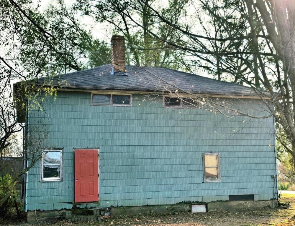 Currently Displayed Property Photo
