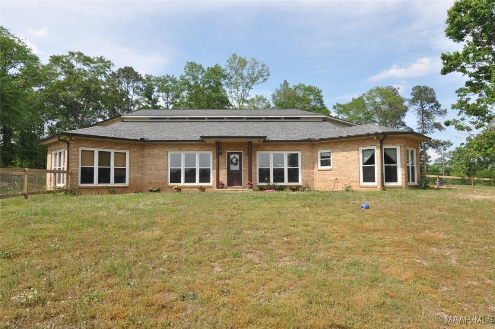 Currently Displayed Property Photo