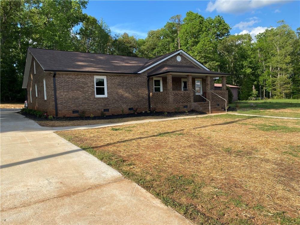 Currently Displayed Property Photo