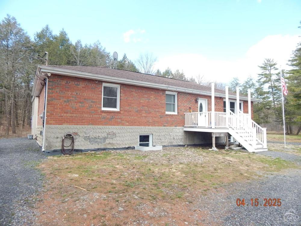 Currently Displayed Property Photo