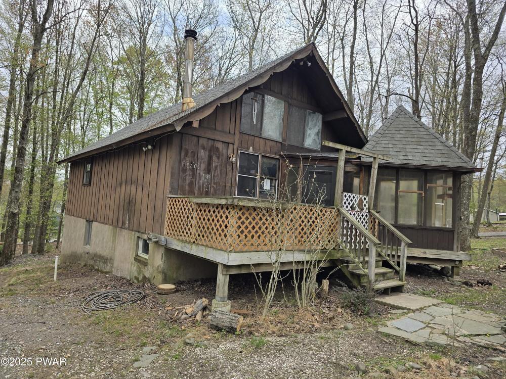 Currently Displayed Property Photo