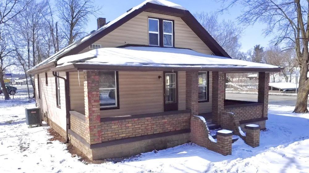 Currently Displayed Property Photo