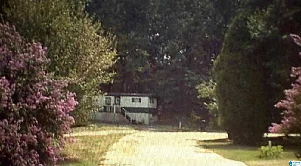 Currently Displayed Property Photo