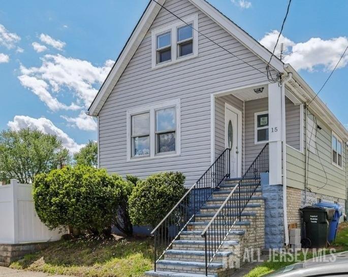 Currently Displayed Property Photo