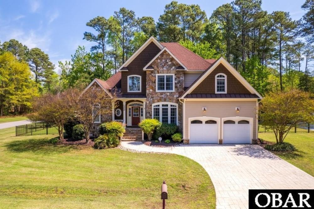 Currently Displayed Property Photo