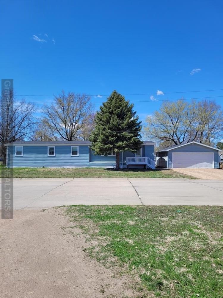 Currently Displayed Property Photo