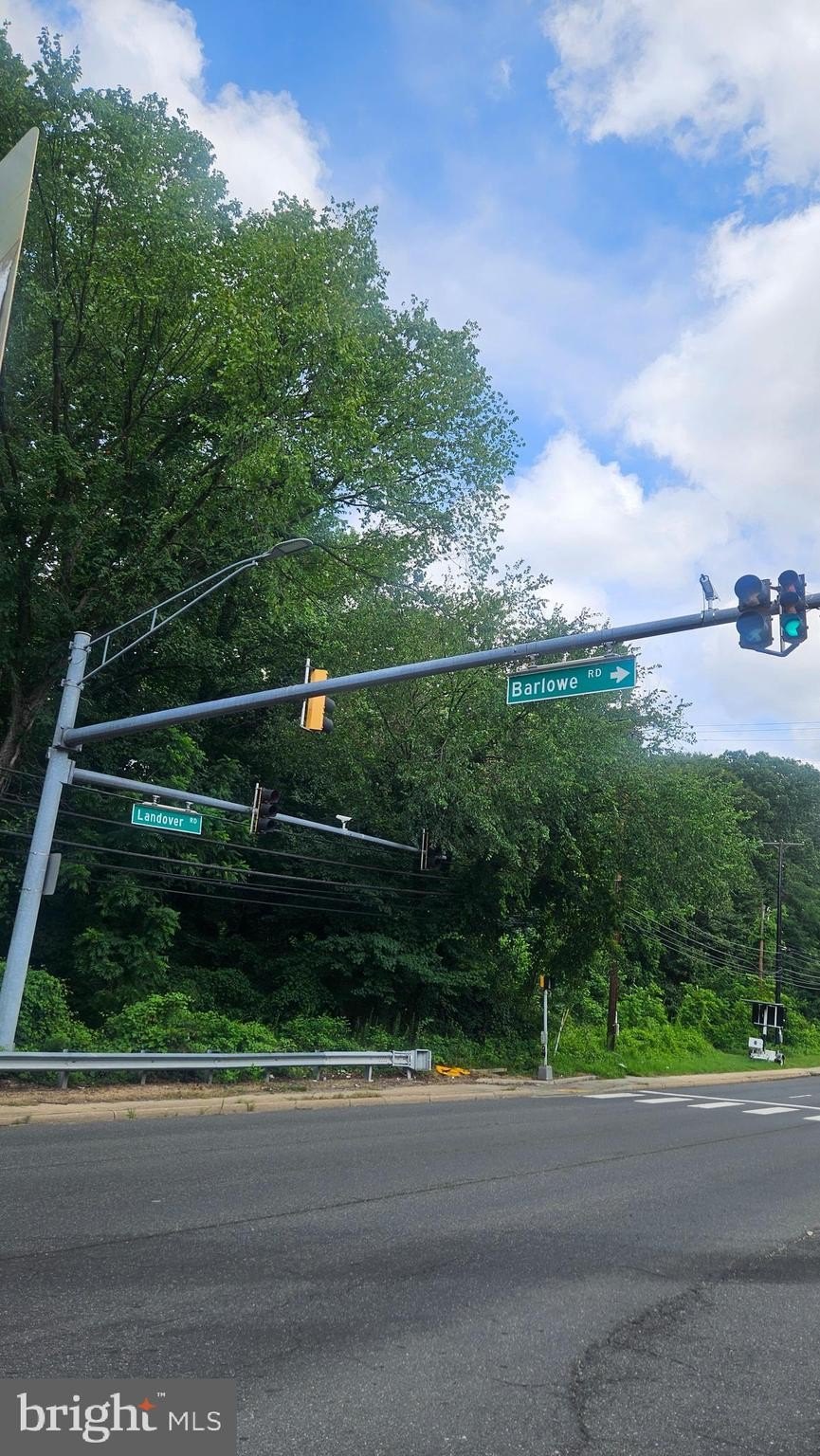 Currently Displayed Property Photo