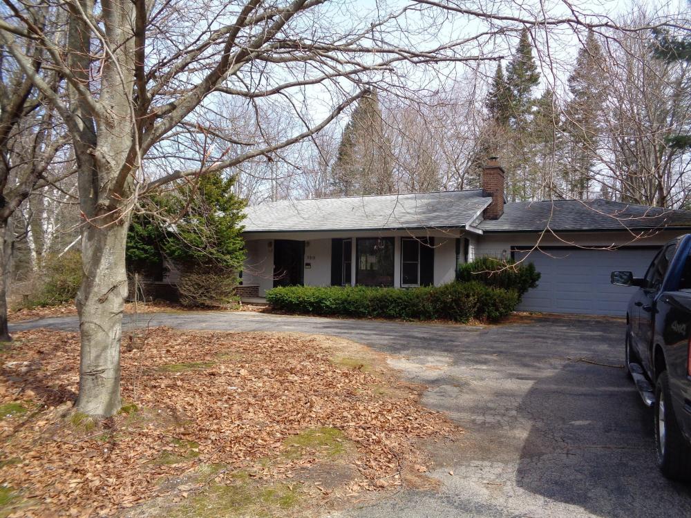 Currently Displayed Property Photo