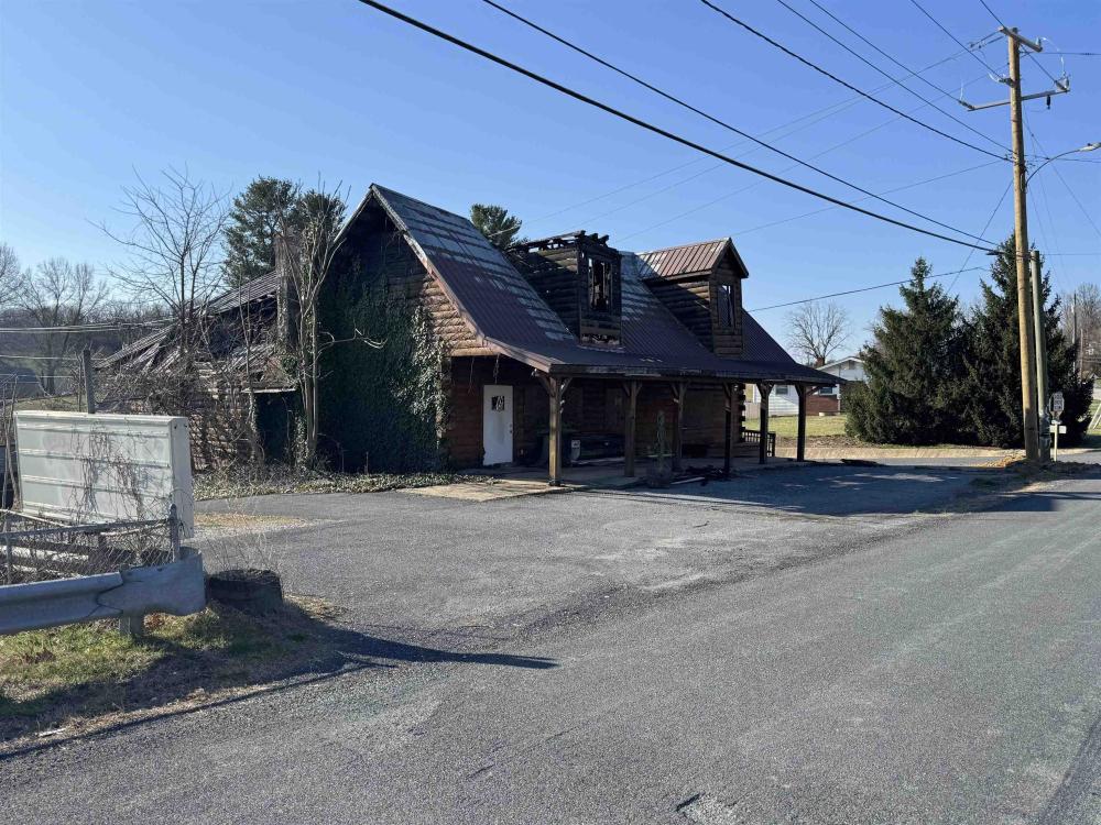 Currently Displayed Property Photo