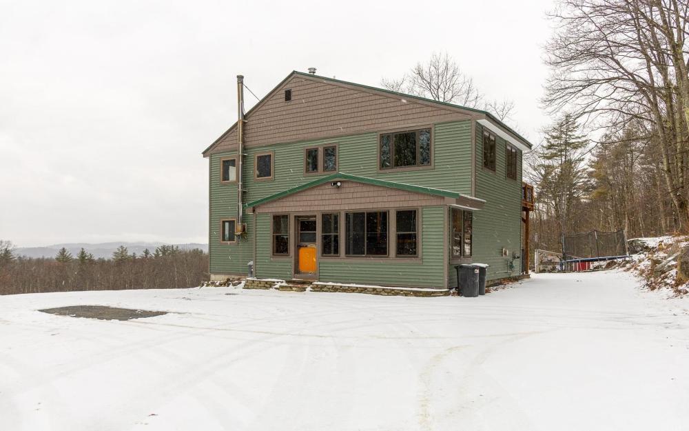 Currently Displayed Property Photo