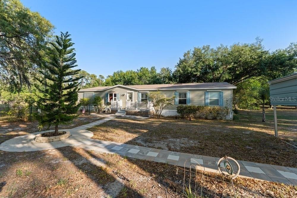 Currently Displayed Property Photo