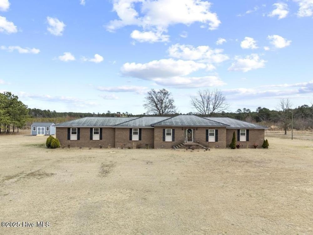 Currently Displayed Property Photo