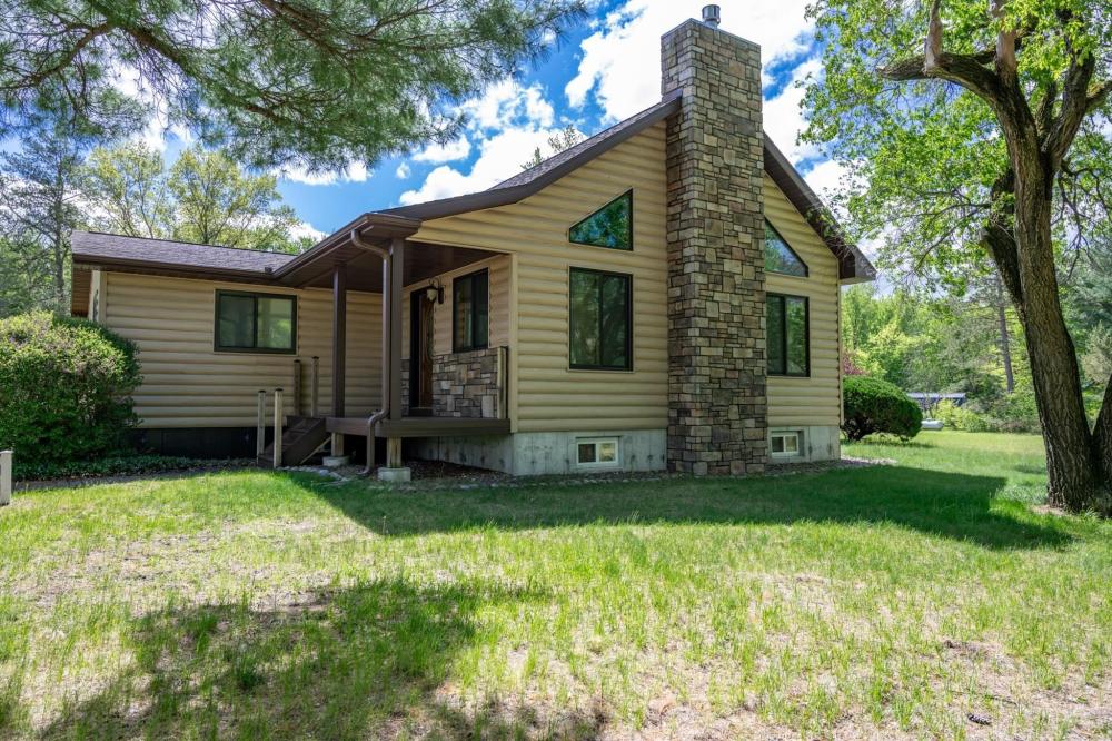 Currently Displayed Property Photo