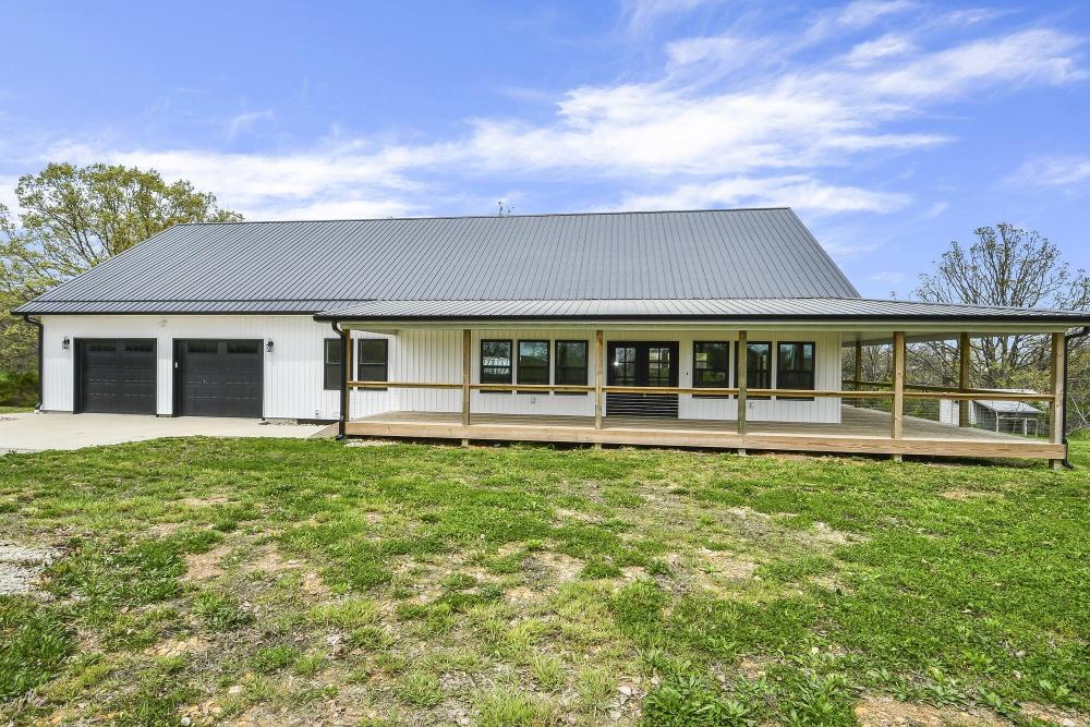 Currently Displayed Property Photo