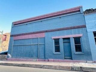 Currently Displayed Property Photo