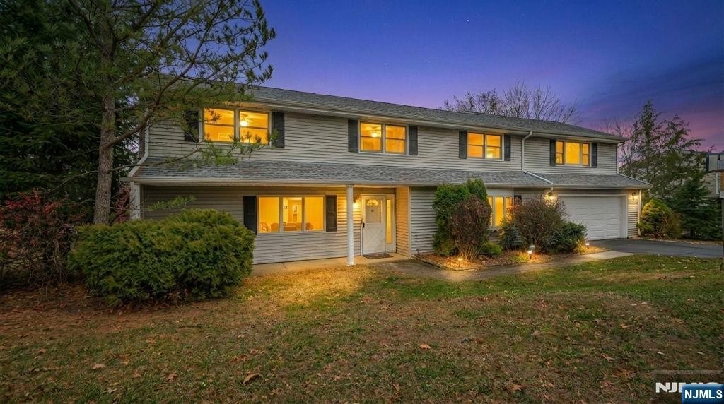 Currently Displayed Property Photo