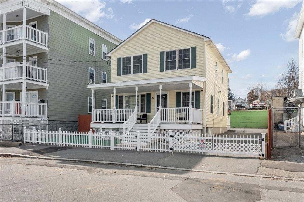 Currently Displayed Property Photo