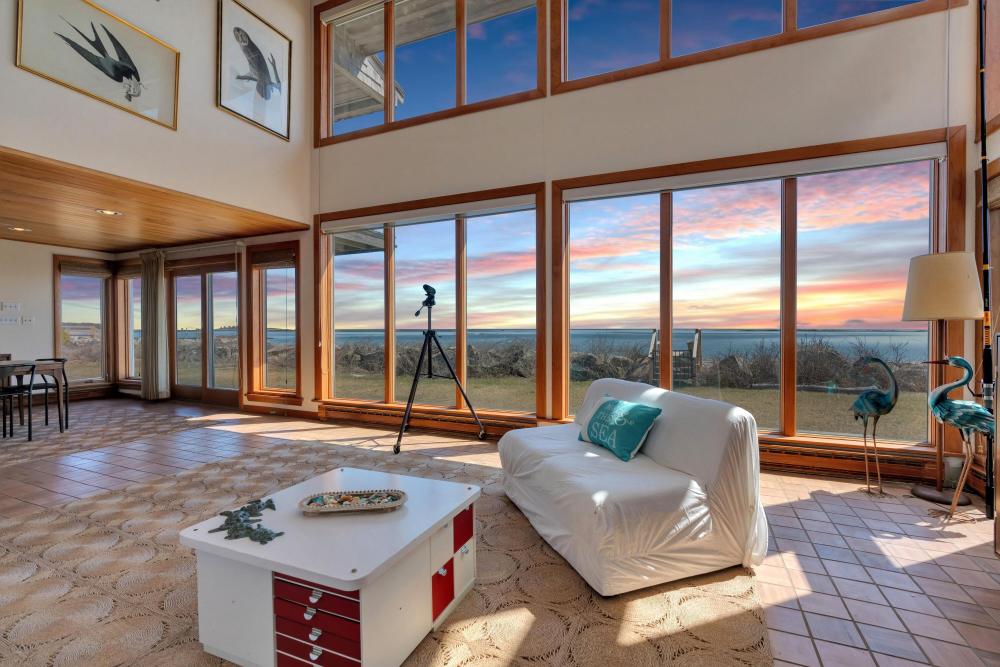 Currently Displayed Property Photo