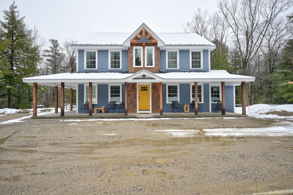 Currently Displayed Property Photo
