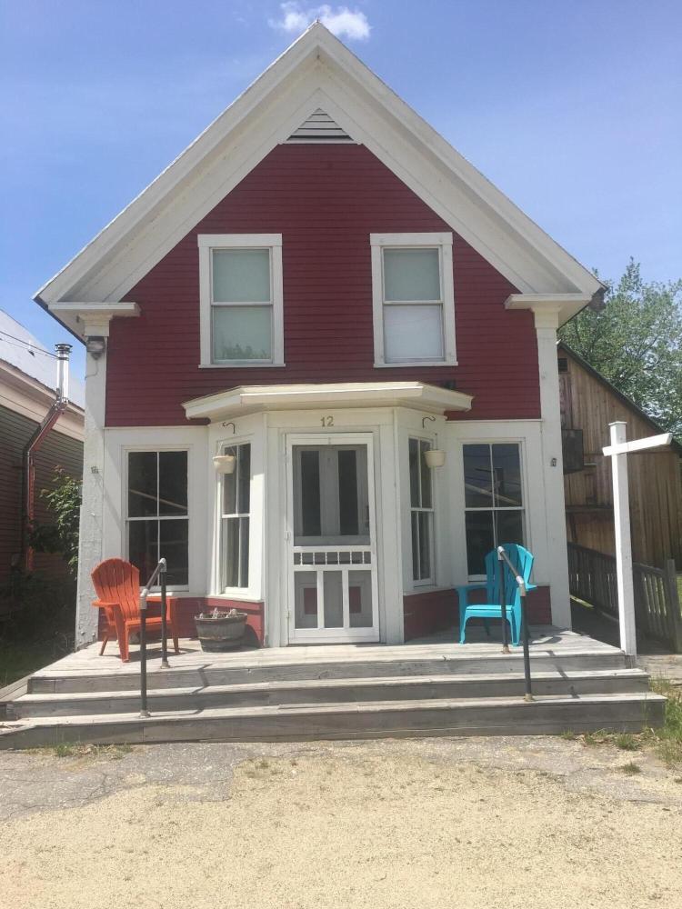 Currently Displayed Property Photo