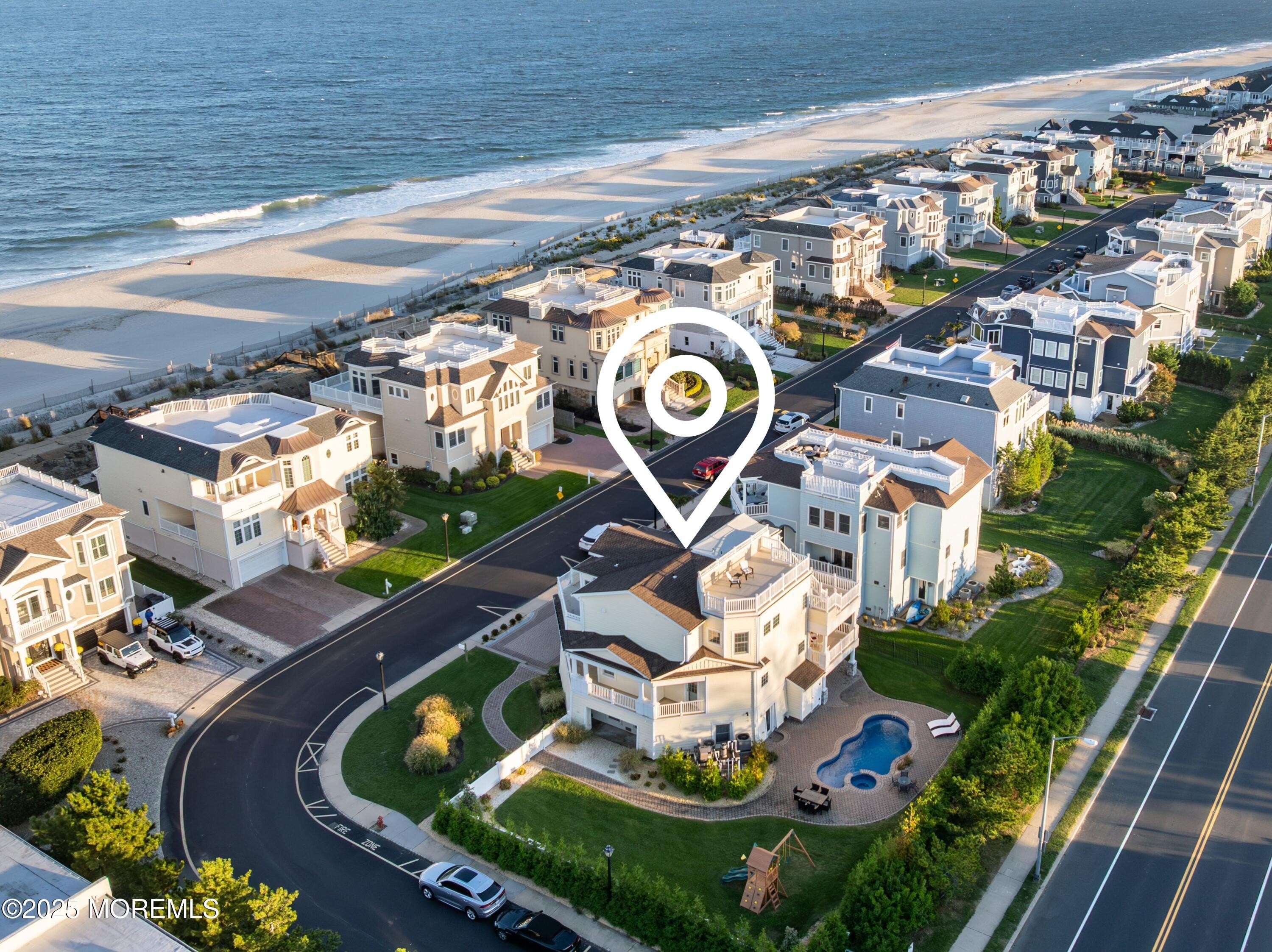 Currently Displayed Property Photo