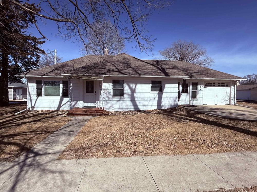Currently Displayed Property Photo