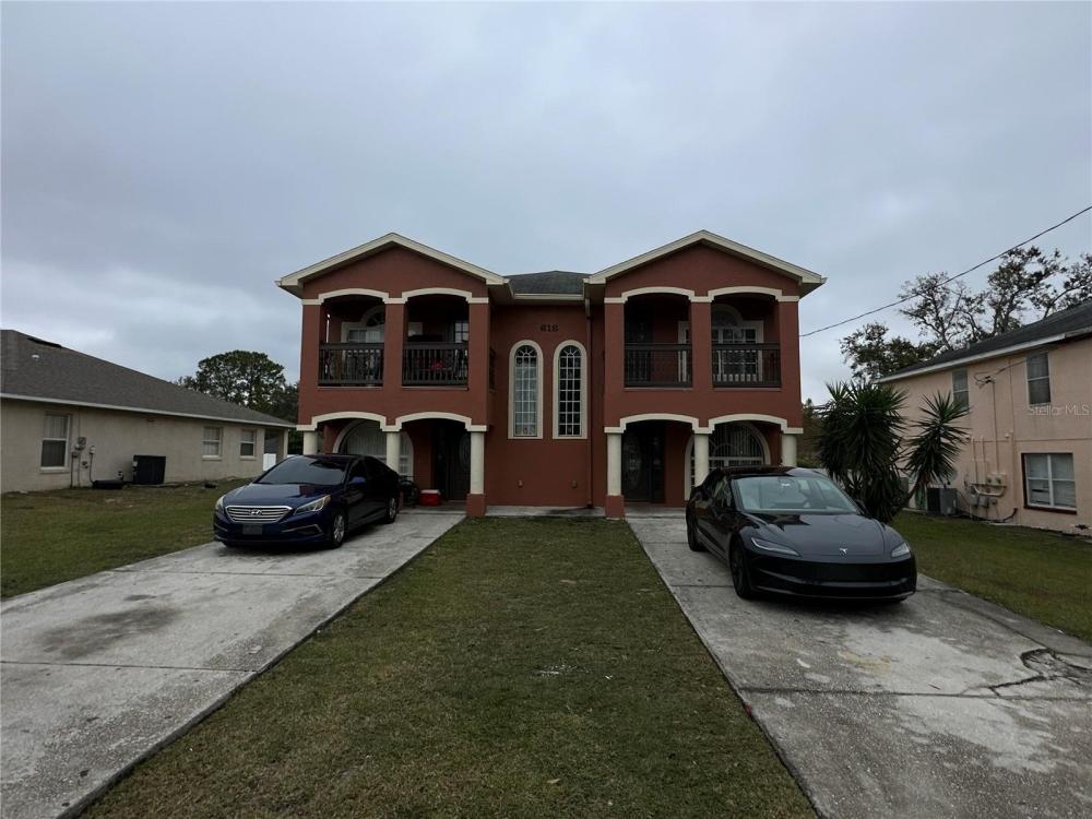 Currently Displayed Property Photo