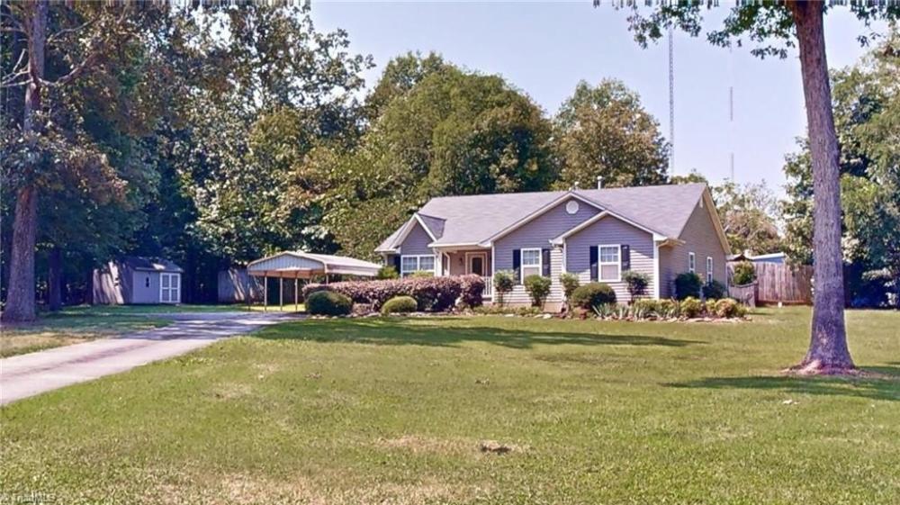 Currently Displayed Property Photo