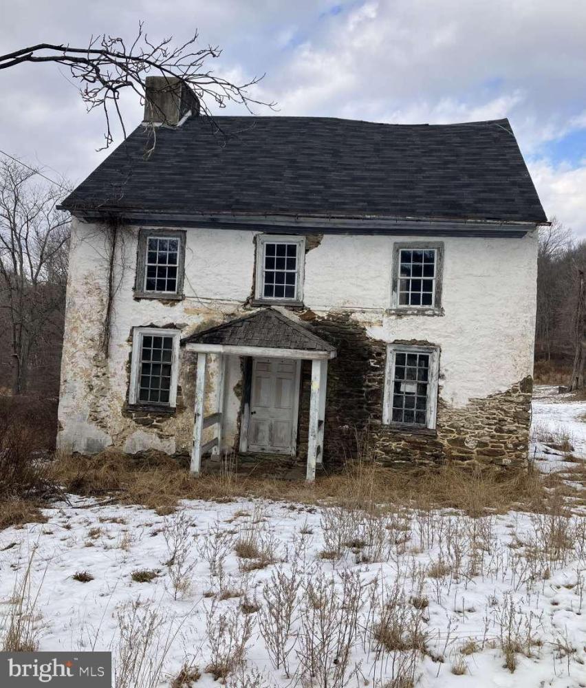 Currently Displayed Property Photo