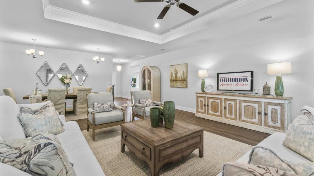 Currently Displayed Property Photo