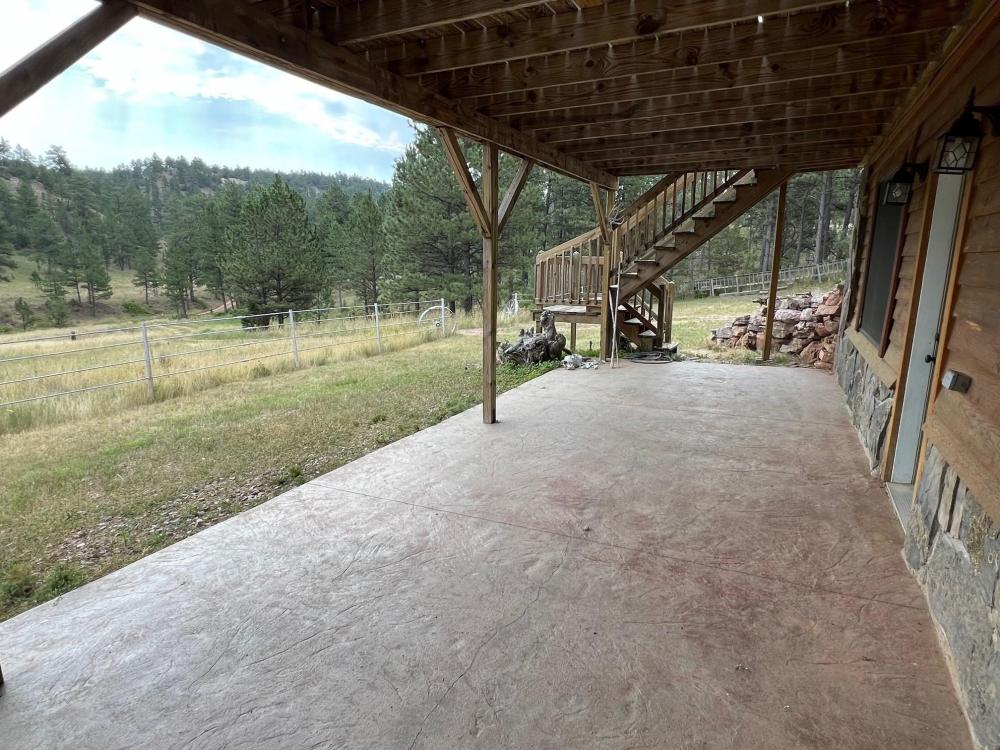 Currently Displayed Property Photo