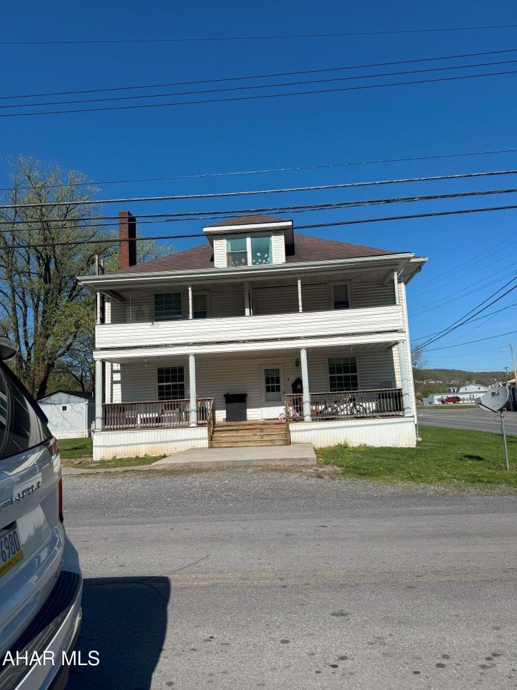 Currently Displayed Property Photo