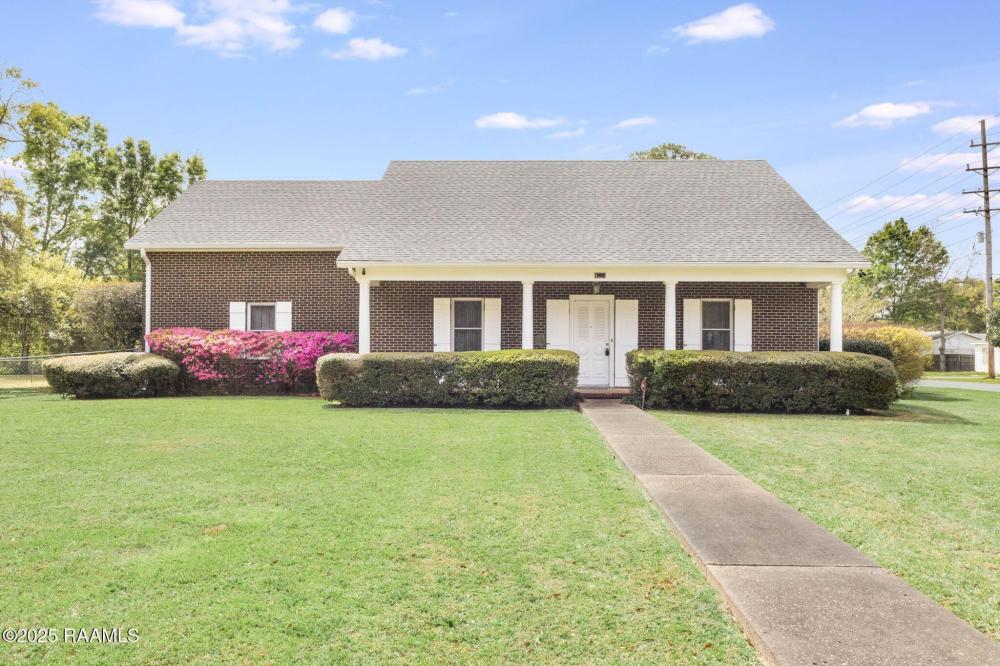 Currently Displayed Property Photo