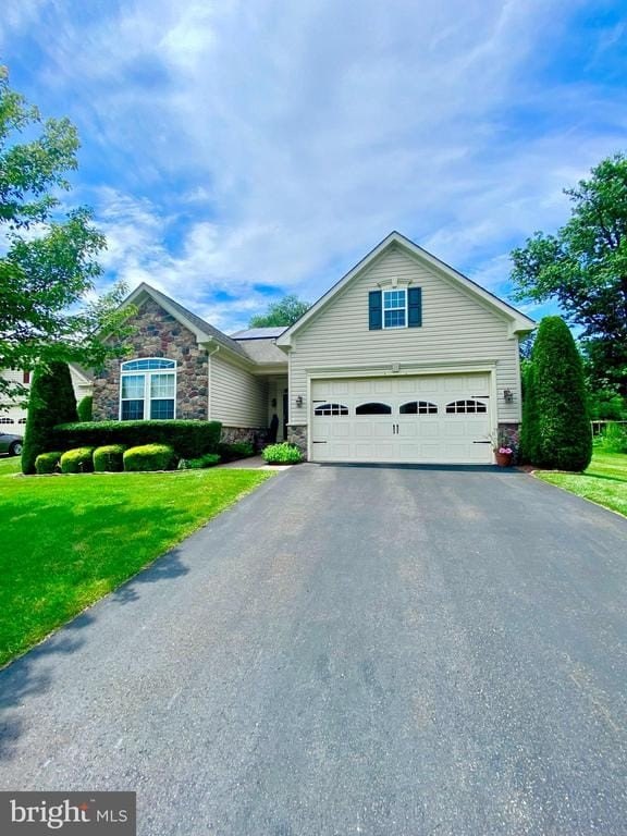 Currently Displayed Property Photo