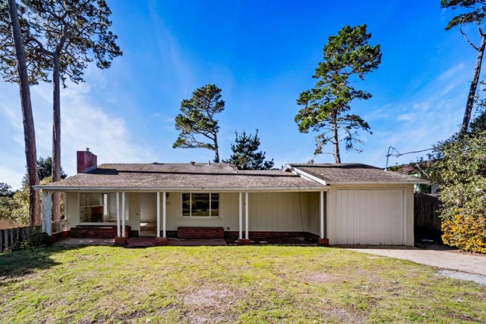 Currently Displayed Property Photo