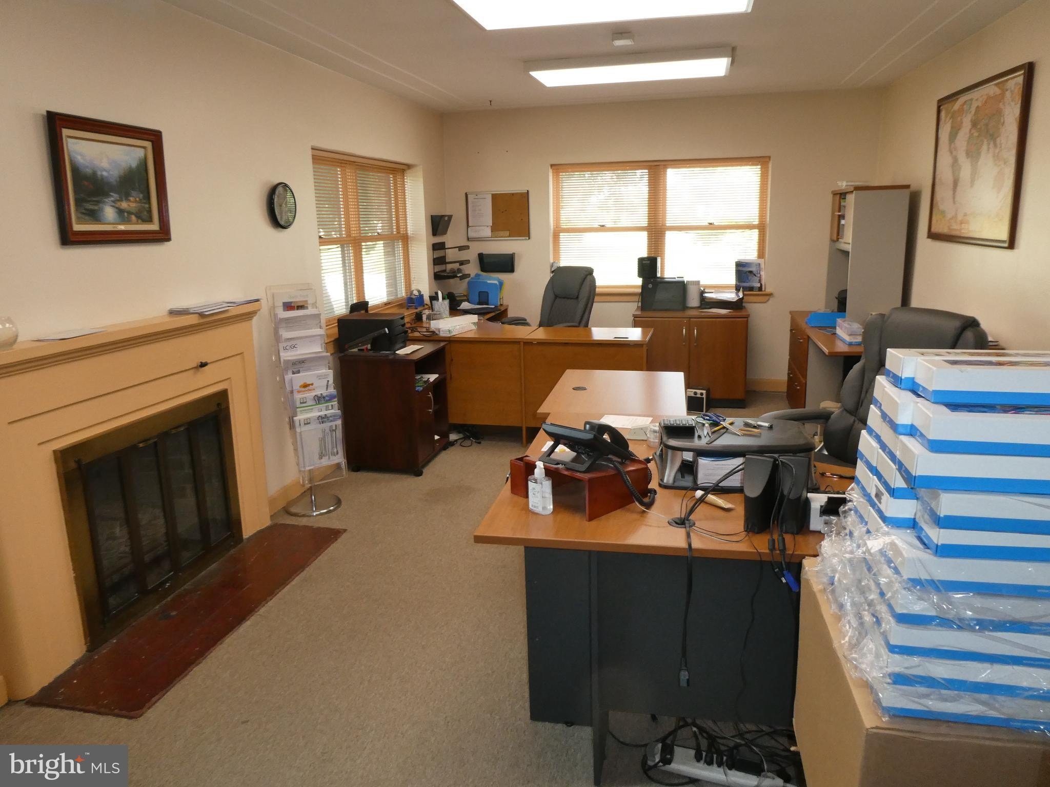 Currently Displayed Property Photo