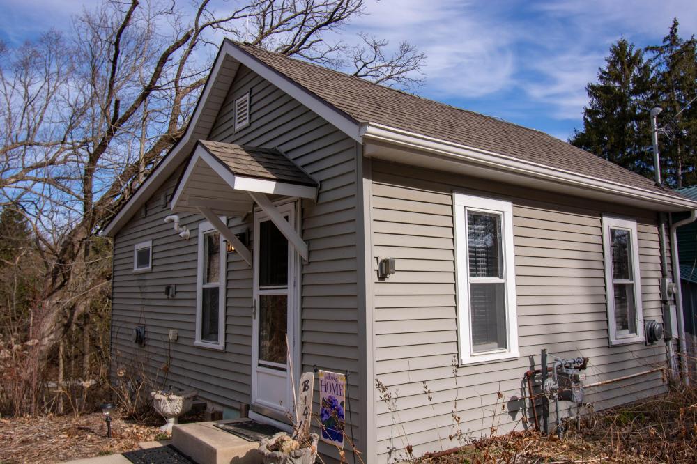 Currently Displayed Property Photo