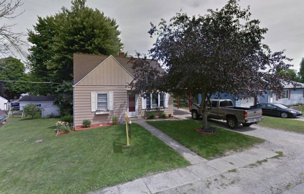 Currently Displayed Property Photo