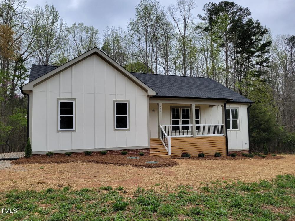 Currently Displayed Property Photo