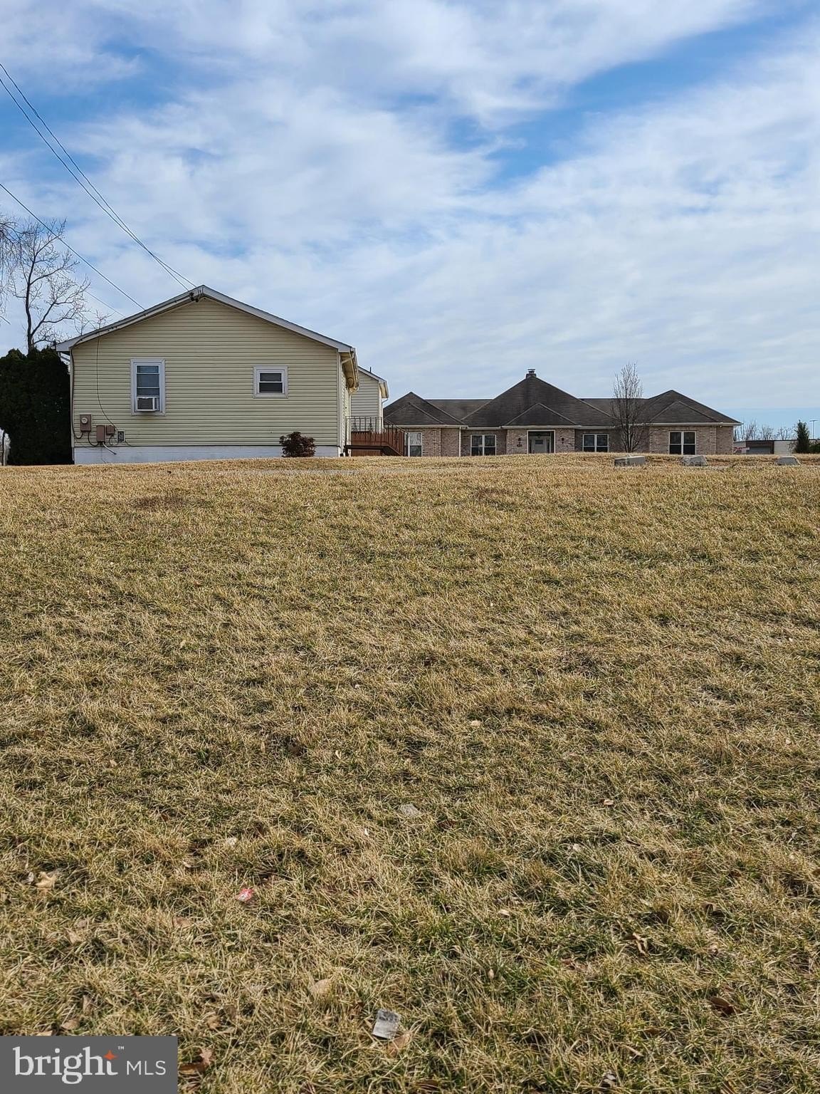 Currently Displayed Property Photo