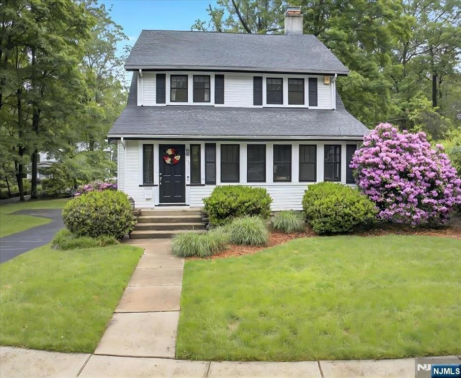 Currently Displayed Property Photo
