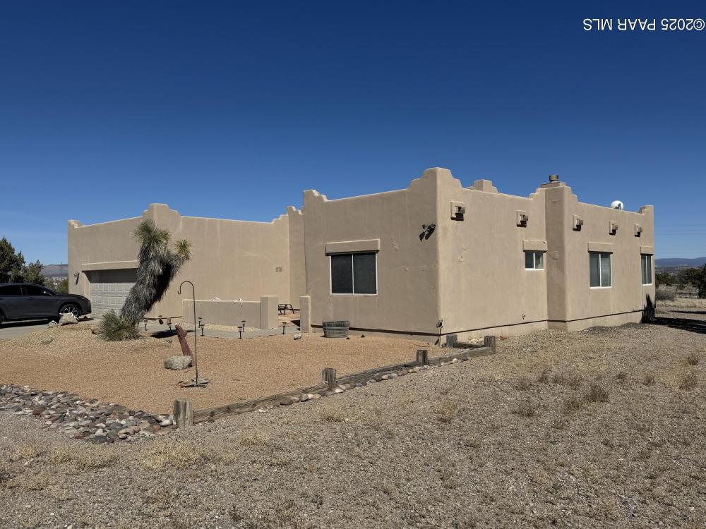 Currently Displayed Property Photo