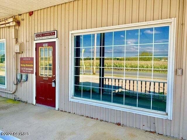 Currently Displayed Property Photo