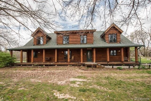 Currently Displayed Property Photo
