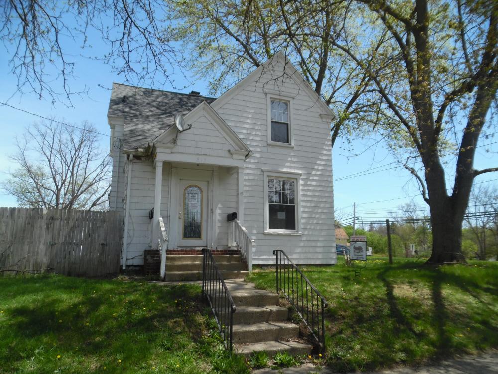 Currently Displayed Property Photo